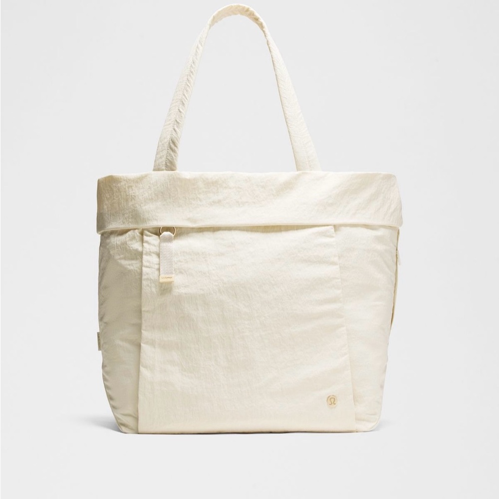 Lululemon on my level Caryall tote bag